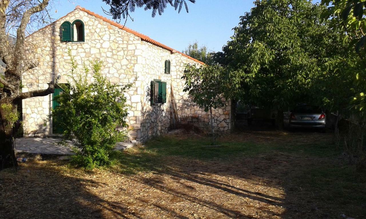 Willa The Stone House-Zacharatos Nikolaos Pouláta Zewnętrze zdjęcie