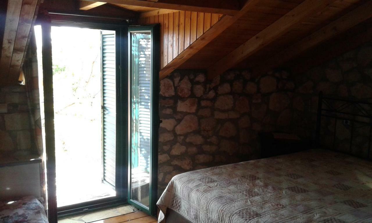 Willa The Stone House-Zacharatos Nikolaos Pouláta Zewnętrze zdjęcie