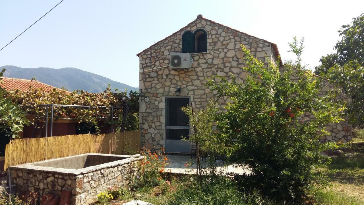 Willa The Stone House-Zacharatos Nikolaos Pouláta Zewnętrze zdjęcie