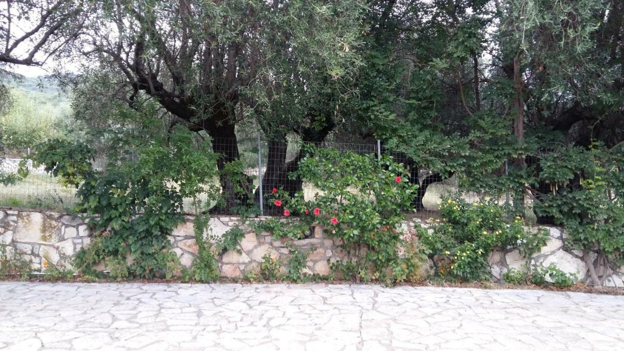 Willa The Stone House-Zacharatos Nikolaos Pouláta Zewnętrze zdjęcie
