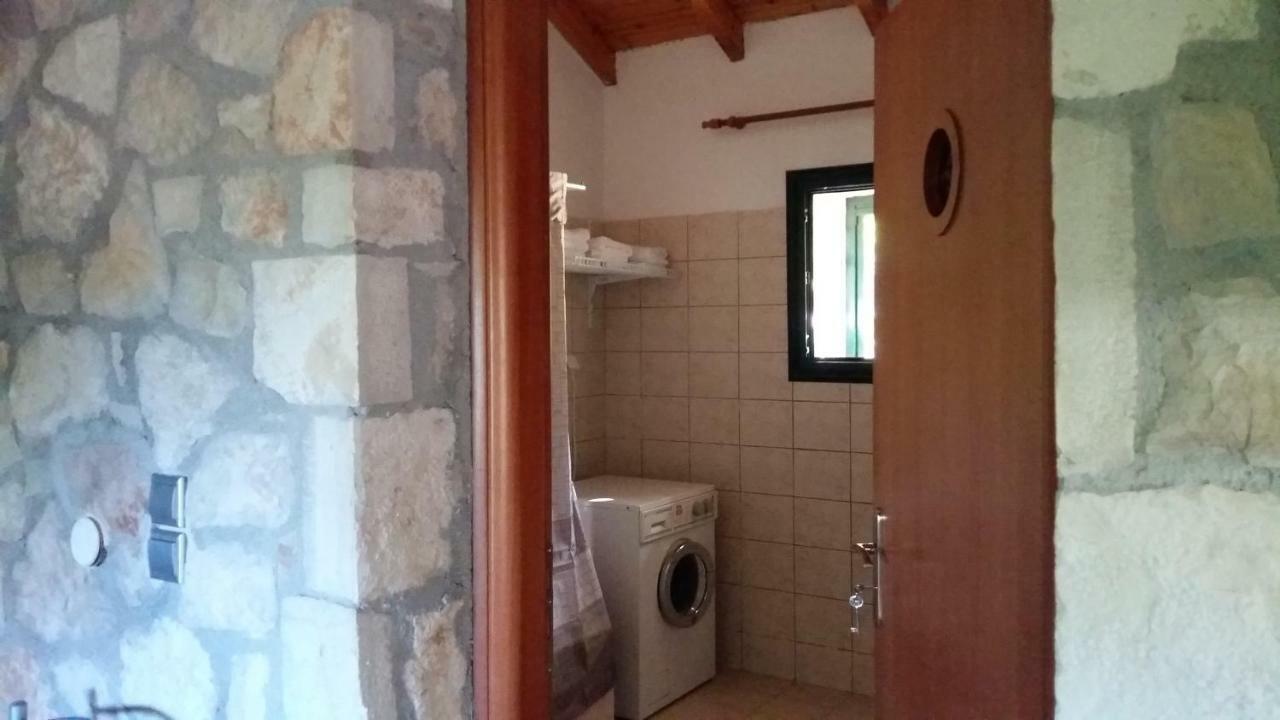 Willa The Stone House-Zacharatos Nikolaos Pouláta Zewnętrze zdjęcie