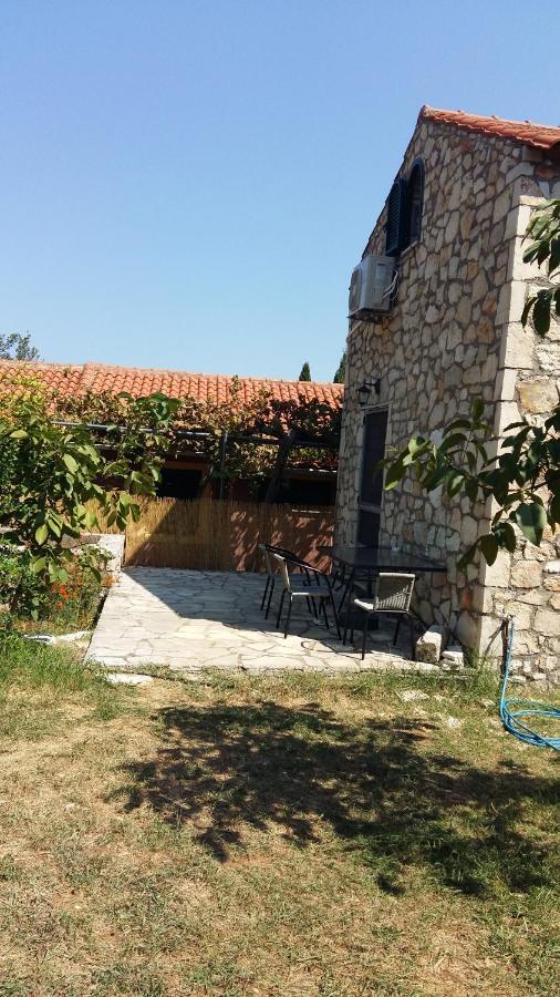 Willa The Stone House-Zacharatos Nikolaos Pouláta Zewnętrze zdjęcie